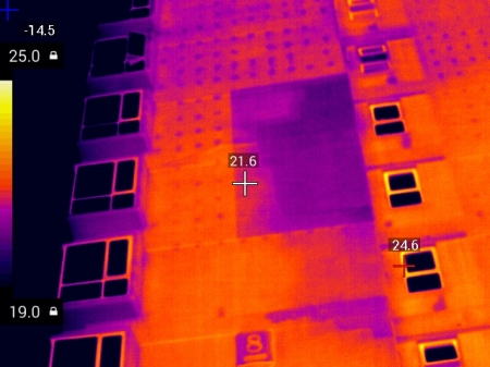 红外机芯赋能建筑检测